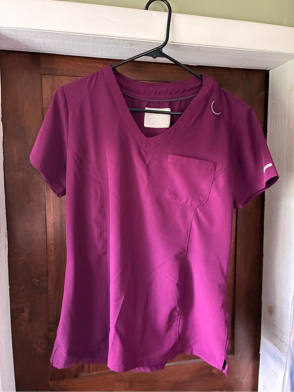 Skechers Women's V-Neck Short Sleeve Top in wine